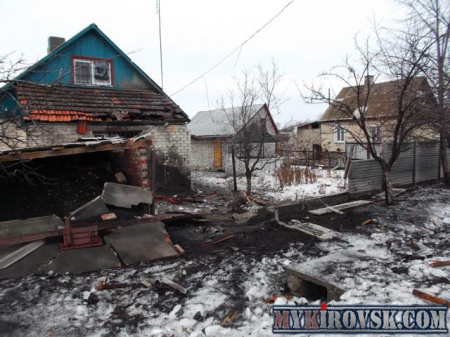 Попадания снарядов поселок Донецкий191