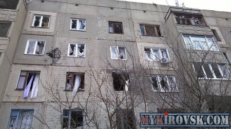 Попадания снарядов поселок Донецкий220